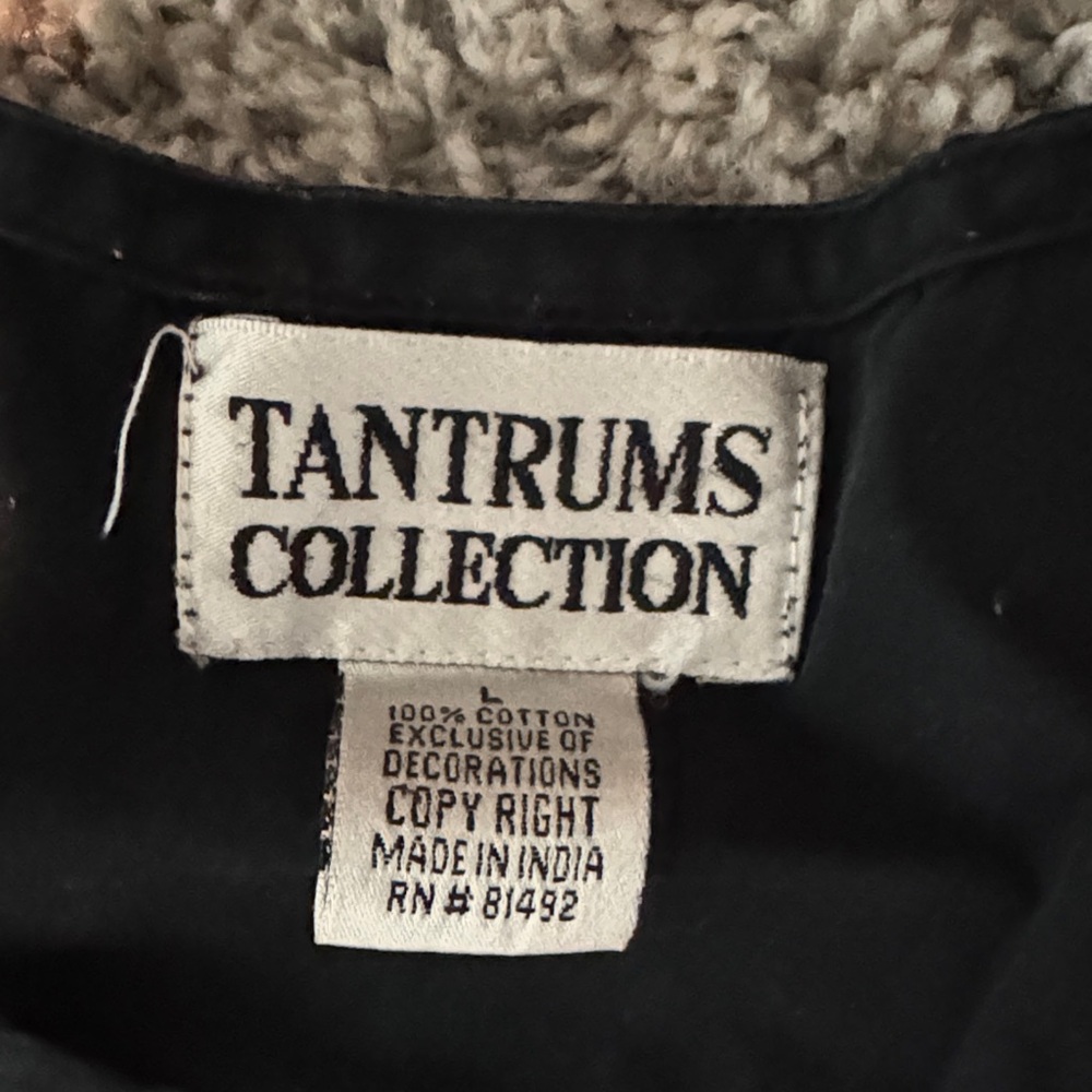 Tantrums Collective Black and White Embroidered with Sequins V-Neck Tunic - Picture 2 of 7